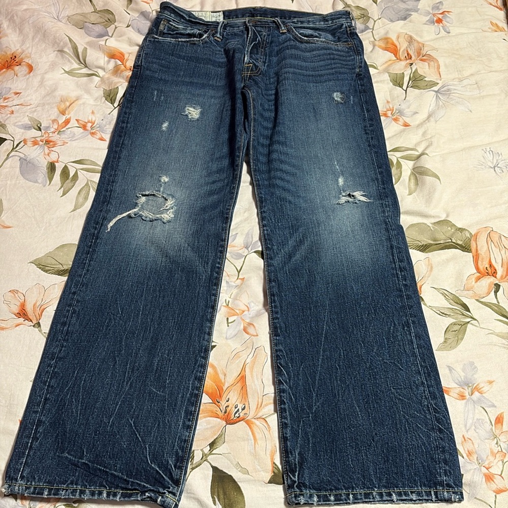 Abercrombie & Fitch Ripped Distressed Jeans 32x32 - Picture 2 of 14